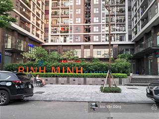 Bán nhà dân xây, 5 tầng, thang máy, 2 mặt ngõ, 3 mặt thoáng, đối diện khu bình minh garden