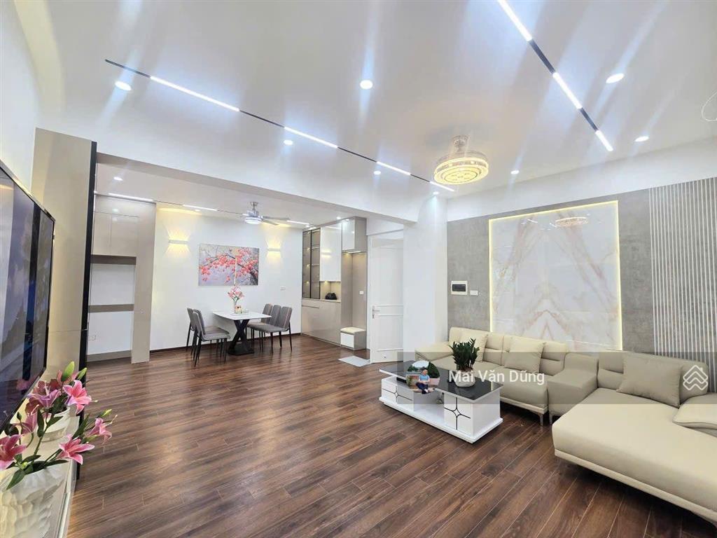 Siêu phẩm chung cư việt hưng, 3 ngủ, 2 vs, full nôi thất vào ở ngay.