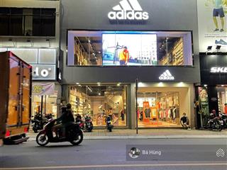 Bán nhà ngay chợ bến thành! 92 bùi thị xuân. dt 4 x 18.5m  2 tầng  hđt 70 triệu. giá 28.5 tỷ