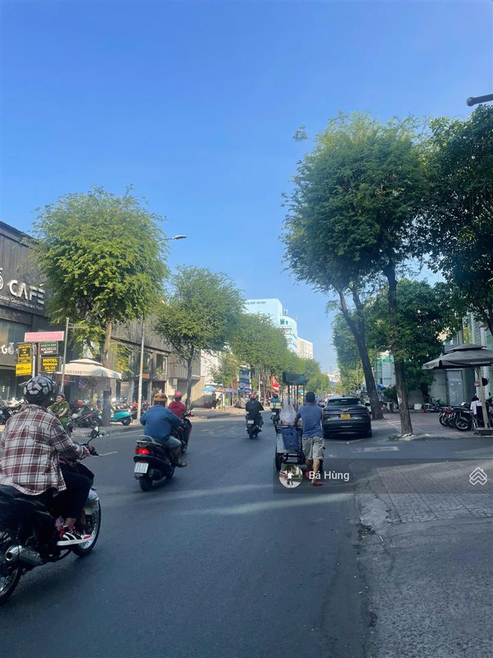 Siêu đẹp! bán gấp nhà mặt tiền võ văn tần  q3. dt 5.5x18m  5 tầng  hđt 155 tr/th. giá 30 tỷ