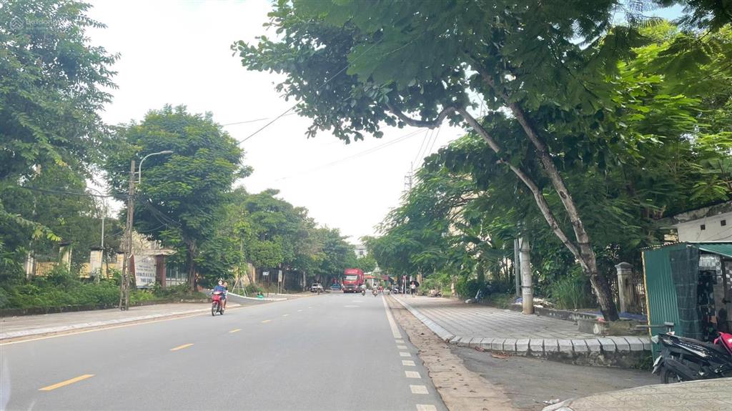 Nhà bác có lô góc xuân khanh 110m2 ở đô thị giá nhỉnh 2tỷ đường to. sẵn sổ đỏ, xin 