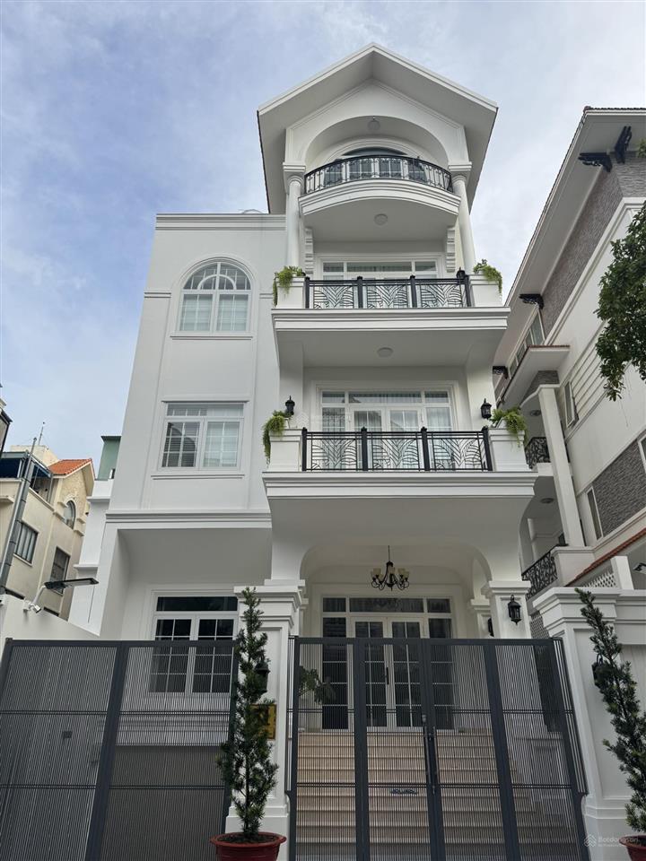 Cần bán lô đất biệt thự kdc kim sơn q7  dt 10 x 20 (200m2) sổ hồng riêng, giá 24,5 tỷ