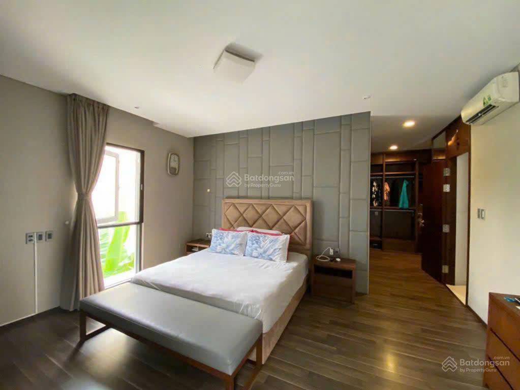Ngộp ngân hàng  bán nhanh biệt thự sân vườn kdc phú mỹ vph dt 10,5x21m giá 31 tỷ