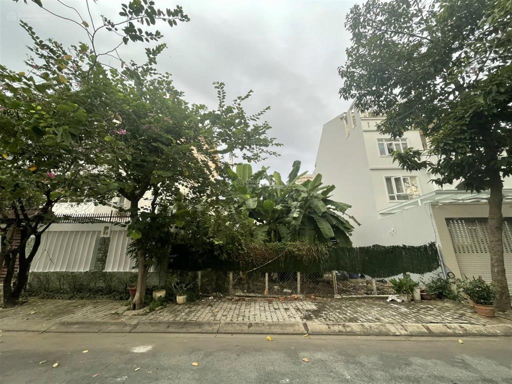Kẹt ngân hàng  bán gấp lô đất biệt thự 10.5x21m, giá siêu rẻ 24 tỷ   0799 205 ***