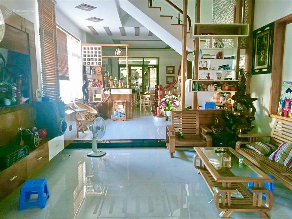 Bán nhà mặt tiền nguyễn hữu cảnh , tương lai quy hoạch ra mặt tiền 23m siêu đẹp vũng tàu