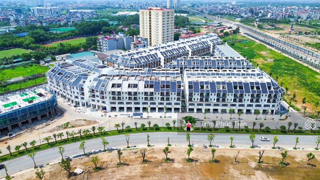 Siêu rẻ! chính chủ cần bán căn hộ 109m2, 3n3vs tại the wisteria, view liền kề nhật.