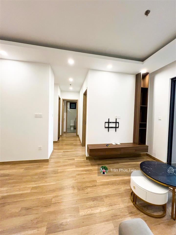 Gia đình cần bán căn 83m2 full đồ tại the wisteria, giá 6,8 tỷ bao sổ  rẻ nhất thị trường.