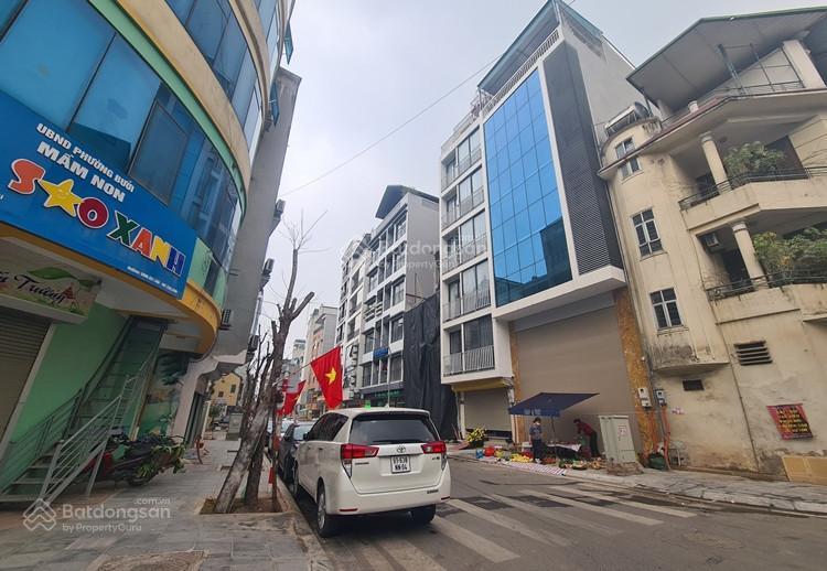 Bán nhà mặt ngõ to phố nguyên hồng, đống đa. dt 76m2 x 4t, mt 5,2m. đường ô tô tránh nhau, gần phố