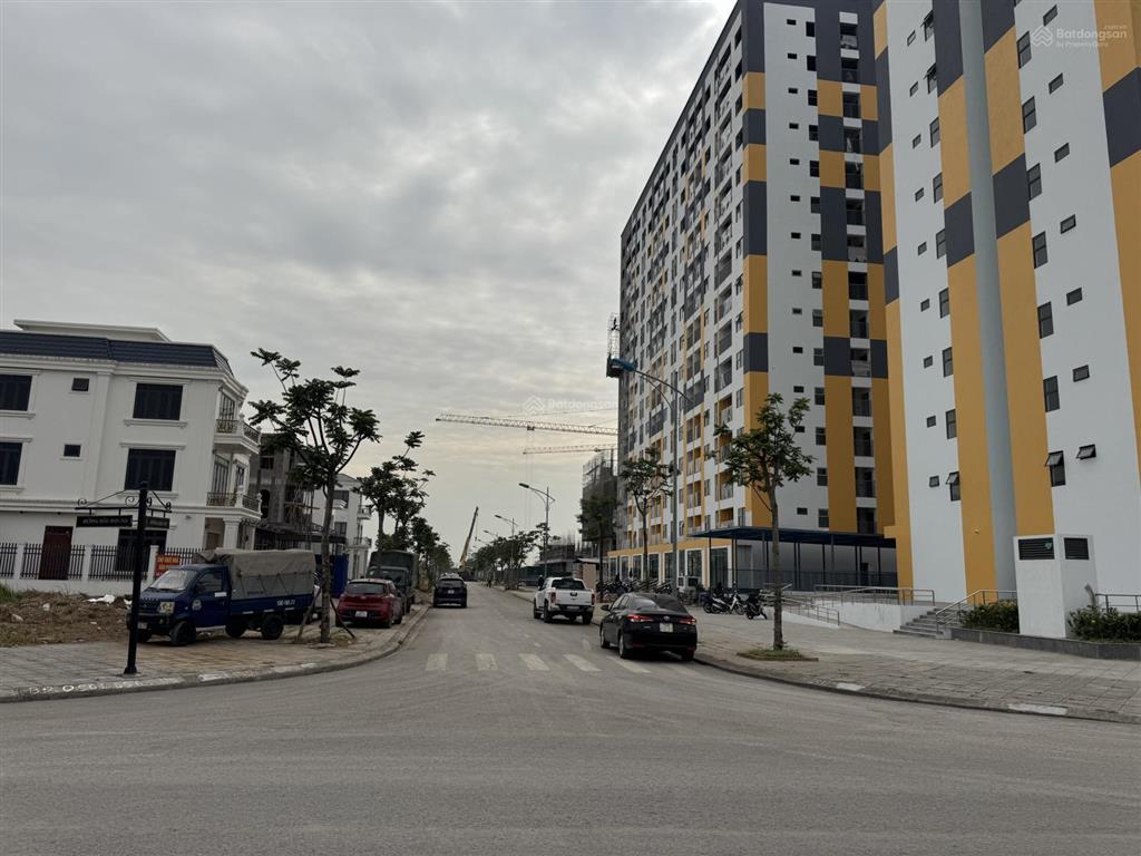 Bán lô góc đối diện 10 toà chung cư, vị trí kinh doanh siêu đẹp