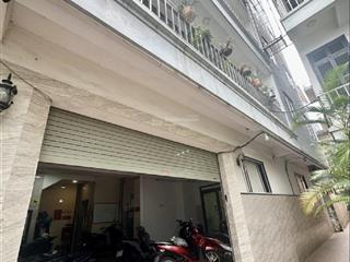 Apartment cao cấp 3 mặt thoáng, view hồ tây và hồ quảng bá, gần mặt phố