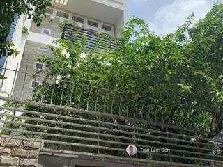 Chủ bán gấp để chuyển về phú mỹ hưng q7. giá tốt bất ngờ . sát đường nguyễn thị thập q7