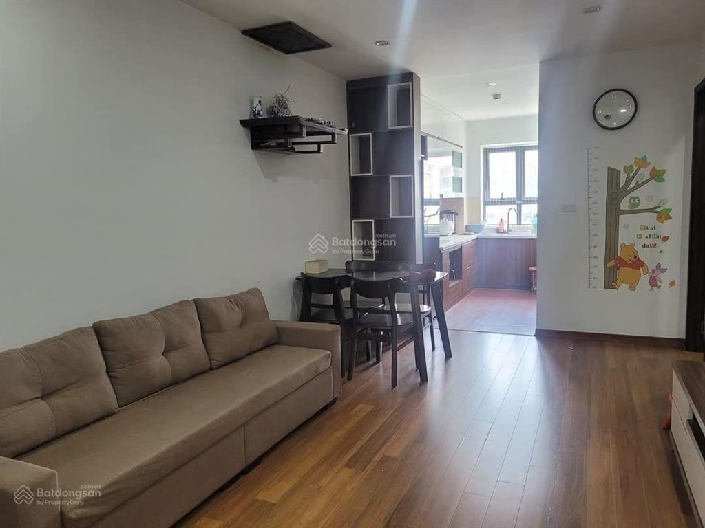Tôi cần bán căn 57m2 2pn 2wc, tầng trung, sđcc, hỗ trợ bank 3,6x tỷ tại the vesta hà đông