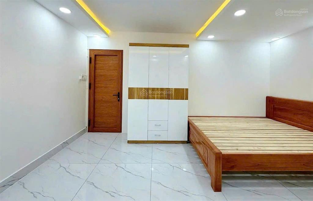 Cần cho thuê nhà hxh 200/3a phạm văn hai, p. 5, q. tân bình