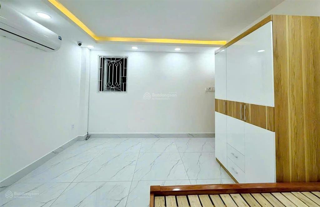 Cần cho thuê nhà hxh 200/3a phạm văn hai, p. 5, q. tân bình