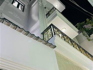 Cần cho thuê villa hxh 80/4a hoàng hoa thám p. 7 q. bình thạnh thông ra lê quang định