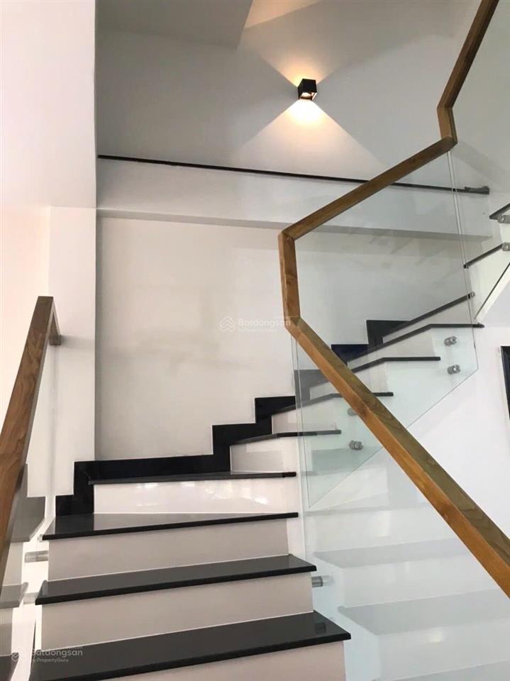 Cần cho thuê nhà hxh 35/3b bình lợi p.13 q.bình thạnh thông ra đặng thuỳtrâm.