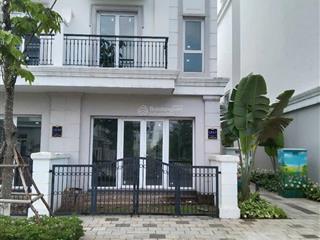 Bán căn liền kề tt trâu quỳ. bao quanh bởi 2 công viên 19 và 32 ha. nh hỗ trợ 70%. ân hạn 30 tháng