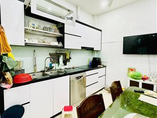 Bán nhà dân xây đường cầu giấy, diện tích 40m2, 4 tầng, gần ô tô, ở ngay, an ninh tốt, tiện ích