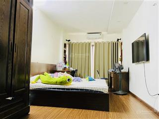 Bán gấp nhà cầu giấy, diện tích 30m2, 6 tầng, 8.35 tỷ, gần ô tô, gần hồ, trước nhà rộng, thoáng