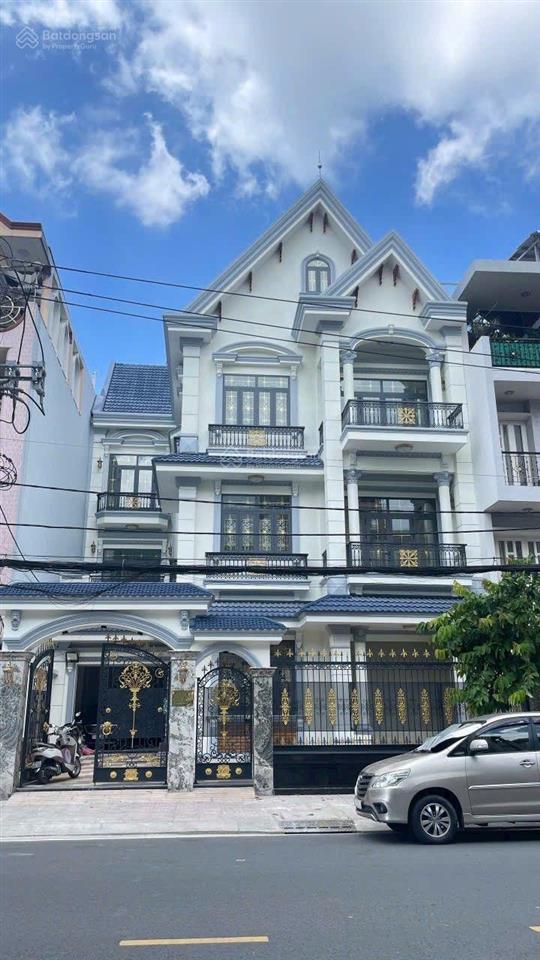 Bán biệt thự đồ sộ giữa lòng khu bình phú quận 6 (12x19) thang máy