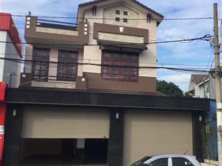 Rẻ kỷ lục ! bán biệt thự đồ sộ ở kdc bình phú q6 (8x16) hầm 2 tầng. giá chỉ 16 tỷ xx