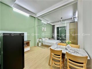 Chdv full nội thất ban công, cửa sổ cực thoáng ngay hội trợ triển lãm tb