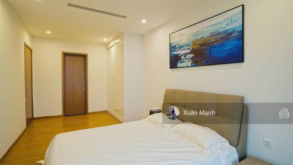 Bán căn hộ 156m2, cửa tn, ban công đb, 4pn, full đồ cao cấp, tại ct2 xuân phương quốc hội, 8,99 tỷ