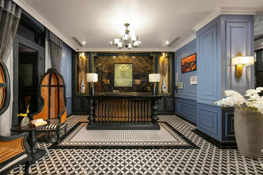 Bán khách sạn mặt phố hoàn kiếm cũ và đất xây khách sạn hoặc toà nhà . mặt tiền lớn  vị trí đẹp