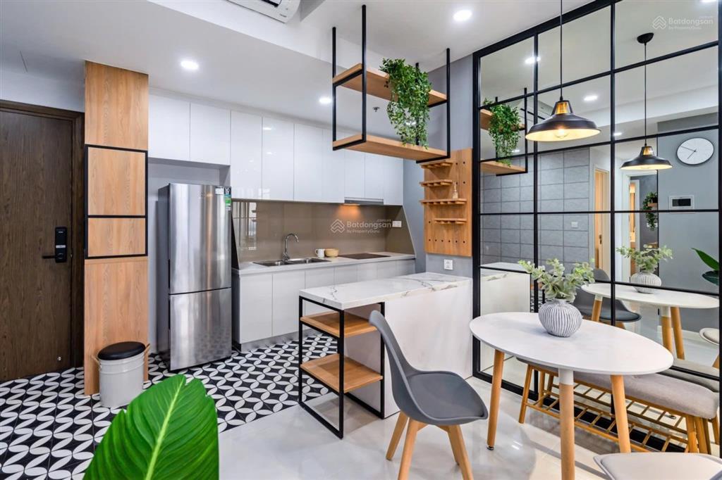 Mt phạm văn đồng(căn góc) (như hình)55m²/2pn (tặng nt),2 tỷ250 shr,vay 70%,ở liền. 0794 818 ***