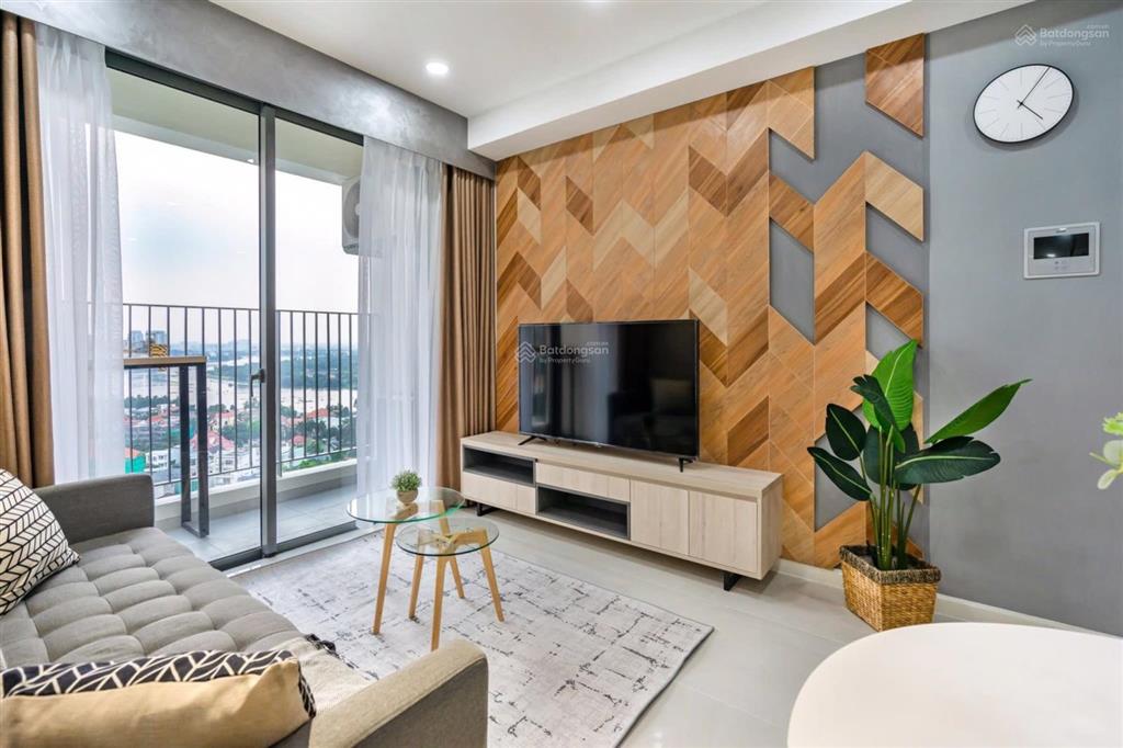 Mt phạm văn đồng(căn góc) (như hình)55m²/2pn (tặng nt),2 tỷ250 shr,vay 70%,ở liền. 0794 818 ***