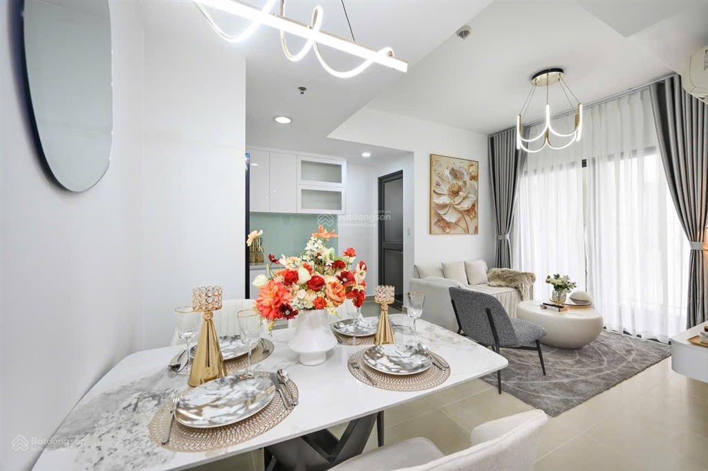 Căn hộ 52m2  (2pn) shr, tặng nt dọn ở, vay 80%. 0794 818 ***