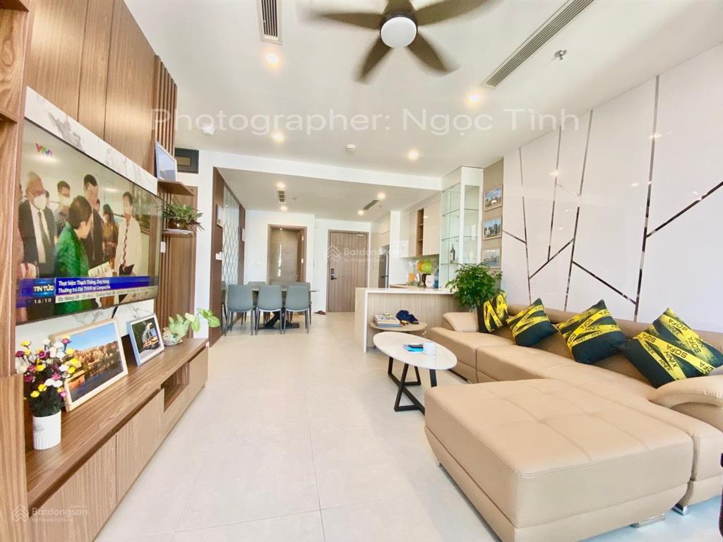 Bán căn 2 phòng ngủ đẹp view đông nam, nội thất đẹp giá bán chỉ 6.8 tỷ sẵn dòng tiền cho thuê