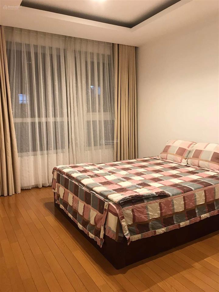 Chính chủ cần bán gấp căn hộ cao cấp sky center 75m2 2pn 2wc 5.8 tỷ. đt 0909 476 *** gặp cường