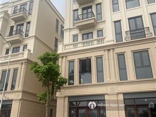 Cần bán căn tn2  85m2  xẻ khe  cạnh hồ 32ha  đối diện chung cư cao cấp masterise