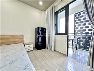 Trống sẵn căn hộ cho thuê có balcon  tách bếp  mới 100% ngay chợ bà chiểu bình thạnh