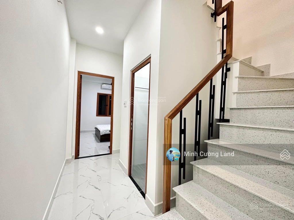 Giảm sốc 1tỷ, chỉ 5.45tỷ tl, bán nhà đẹp hxh phan văn trị, bình thạnh, 60m2 nở hậu, 2 tầng btct 3pn