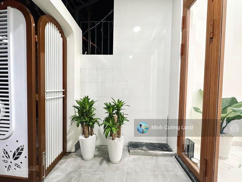 Giảm sốc 1tỷ, chỉ 5.45tỷ tl, bán nhà đẹp hxh phan văn trị, bình thạnh, 60m2 nở hậu, 2 tầng btct 3pn