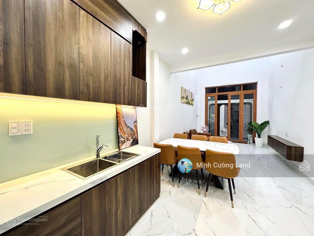 Giảm sốc 1tỷ, chỉ 5.45tỷ tl, bán nhà đẹp hxh phan văn trị, bình thạnh, 60m2 nở hậu, 2 tầng btct 3pn