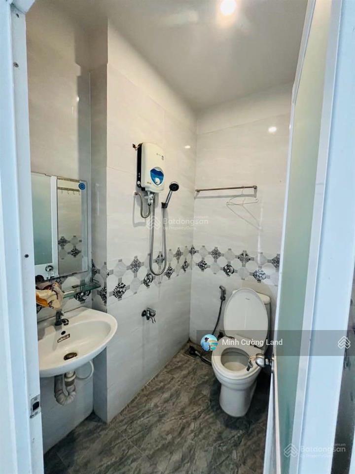 Chỉ 3.5tỷ tl, bán nhà đẹp nguyễn kiệm p3 gò vấp giáp phú nhuận, 50m2 nở hậu, 2 tầng đúc 3pn, gần mt
