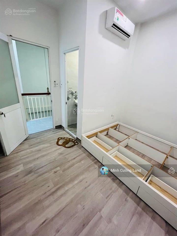 Chỉ 3.5tỷ tl, bán nhà đẹp nguyễn kiệm p3 gò vấp giáp phú nhuận, 50m2 nở hậu, 2 tầng đúc 3pn, gần mt