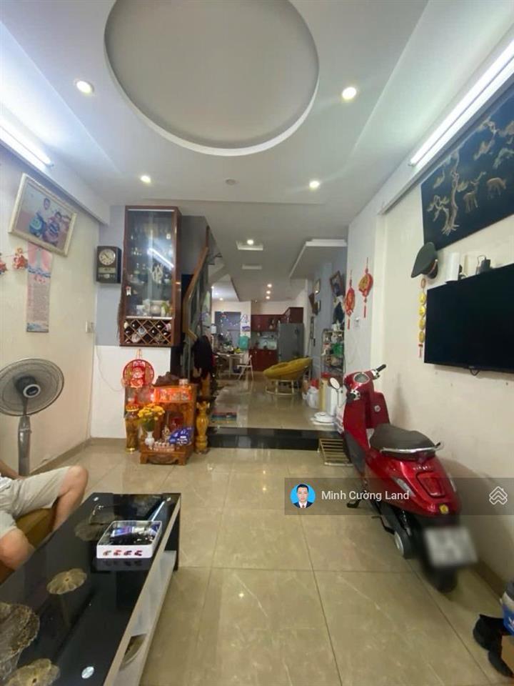 Bán nhà đẹp trường sa, phú nhuận, 45m2 vuông a4, 4 tầng 5pn, hẻm 4m cách mt 20m, chỉ 6tỷ tl