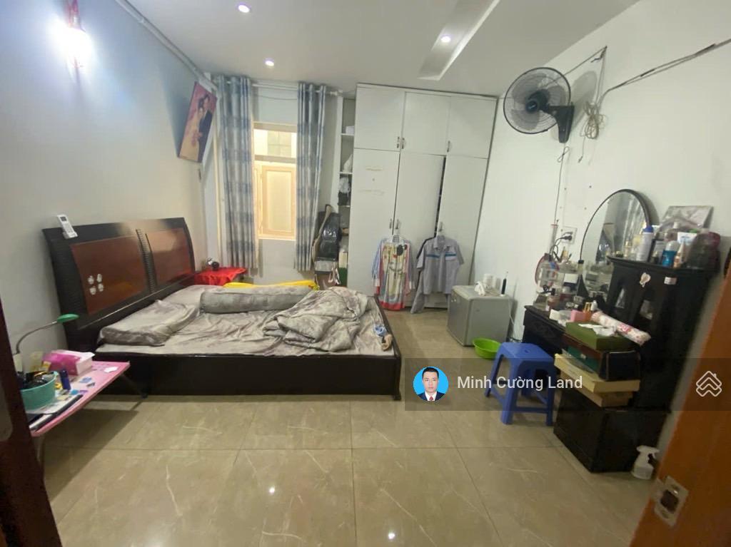 Bán nhà đẹp trường sa, phú nhuận, 45m2 vuông a4, 4 tầng 5pn, hẻm 4m cách mt 20m, chỉ 6tỷ tl