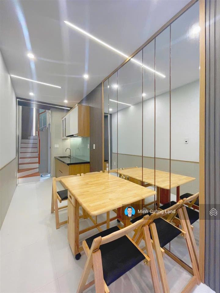 Bán nhà lạc long quân p10 tân bình, dtsd 49m2, 3 tầng 2pn, tp hỗ trợ vay 2 tỷ, ko quy hoạch, hẻm 4m