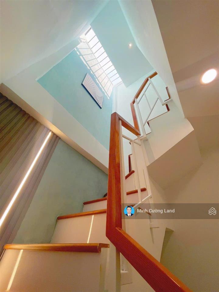 Bán nhà lạc long quân p10 tân bình, dtsd 49m2, 3 tầng 2pn, tp hỗ trợ vay 2 tỷ, ko quy hoạch, hẻm 4m