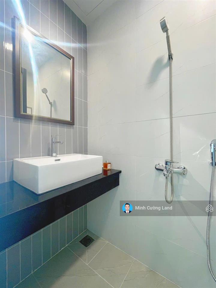 Bán nhà lạc long quân p10 tân bình, dtsd 49m2, 3 tầng 2pn, tp hỗ trợ vay 2 tỷ, ko quy hoạch, hẻm 4m