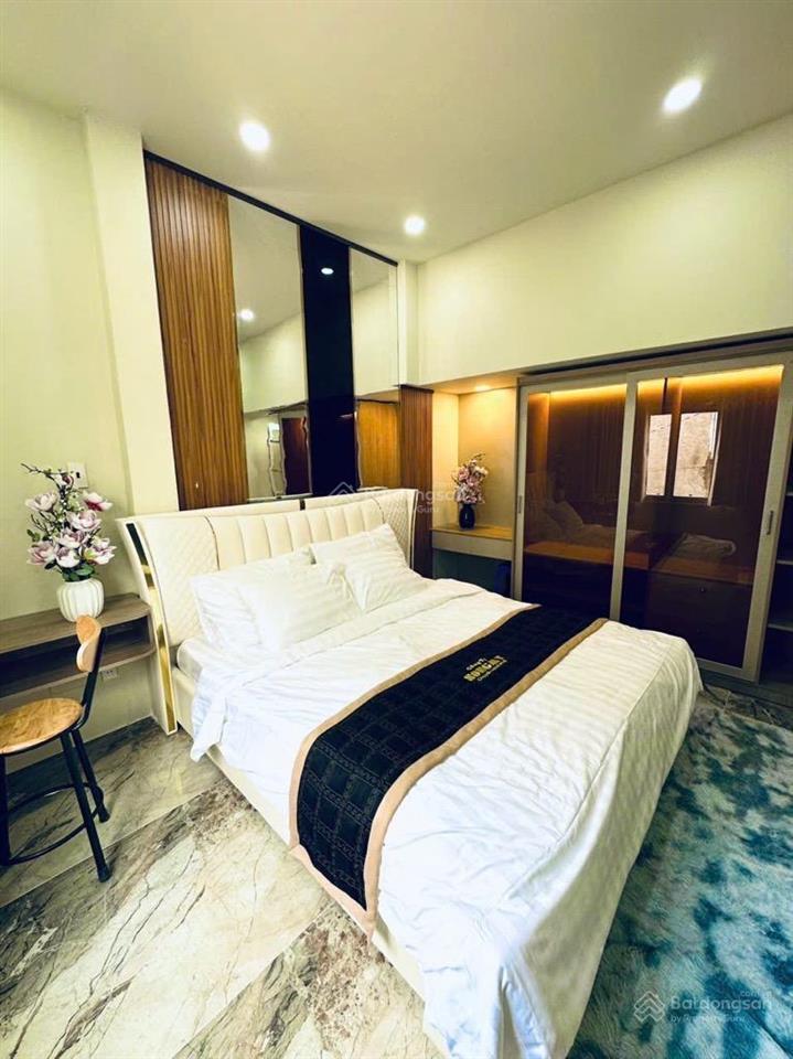 Bán nhà đẹp, hiếm có ni sư huỳnh liên p.10 tân bình, 5x11m, 3 tầng 3pn, cách mt 2 căn, chỉ 4.39tỷ