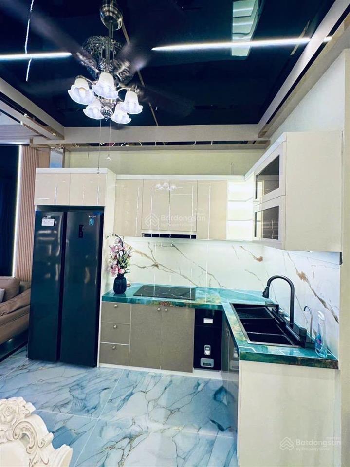 Bán nhà đẹp, hiếm có ni sư huỳnh liên p.10 tân bình, 5x11m, 3 tầng 3pn, cách mt 2 căn, chỉ 4.39tỷ