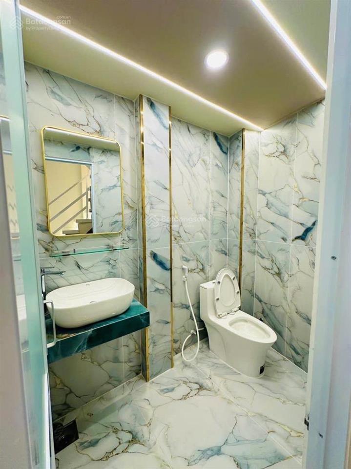 Bán nhà đẹp, hiếm có ni sư huỳnh liên p.10 tân bình, 5x11m, 3 tầng 3pn, cách mt 2 căn, chỉ 4.39tỷ