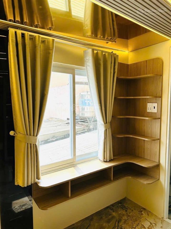 Bán nhà đẹp, hiếm có ni sư huỳnh liên p.10 tân bình, 5x11m, 3 tầng 3pn, cách mt 2 căn, chỉ 4.39tỷ