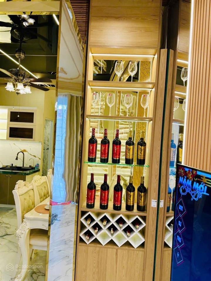 Bán nhà đẹp, hiếm có ni sư huỳnh liên p.10 tân bình, 5x11m, 3 tầng 3pn, cách mt 2 căn, chỉ 4.39tỷ